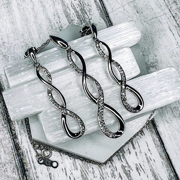 ✗ SOLD ✗ - Picture 3 of 4